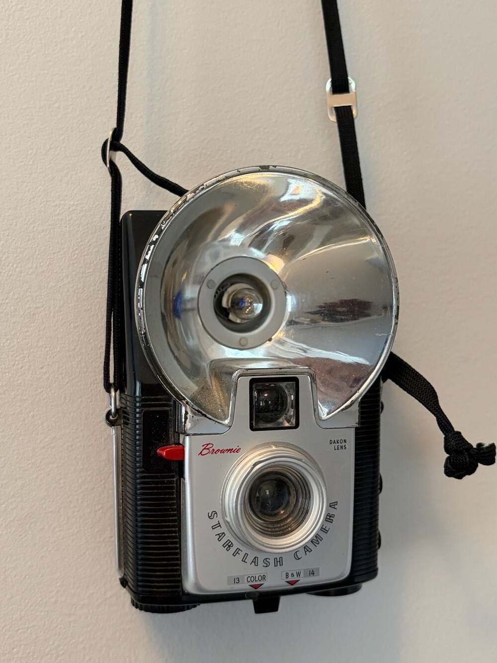 Vintage Kodak Brownie Starflash 127 Film Camera with Dakon Lens